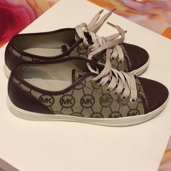 Michael KORS shoes size 8 - Picture 1 of 7